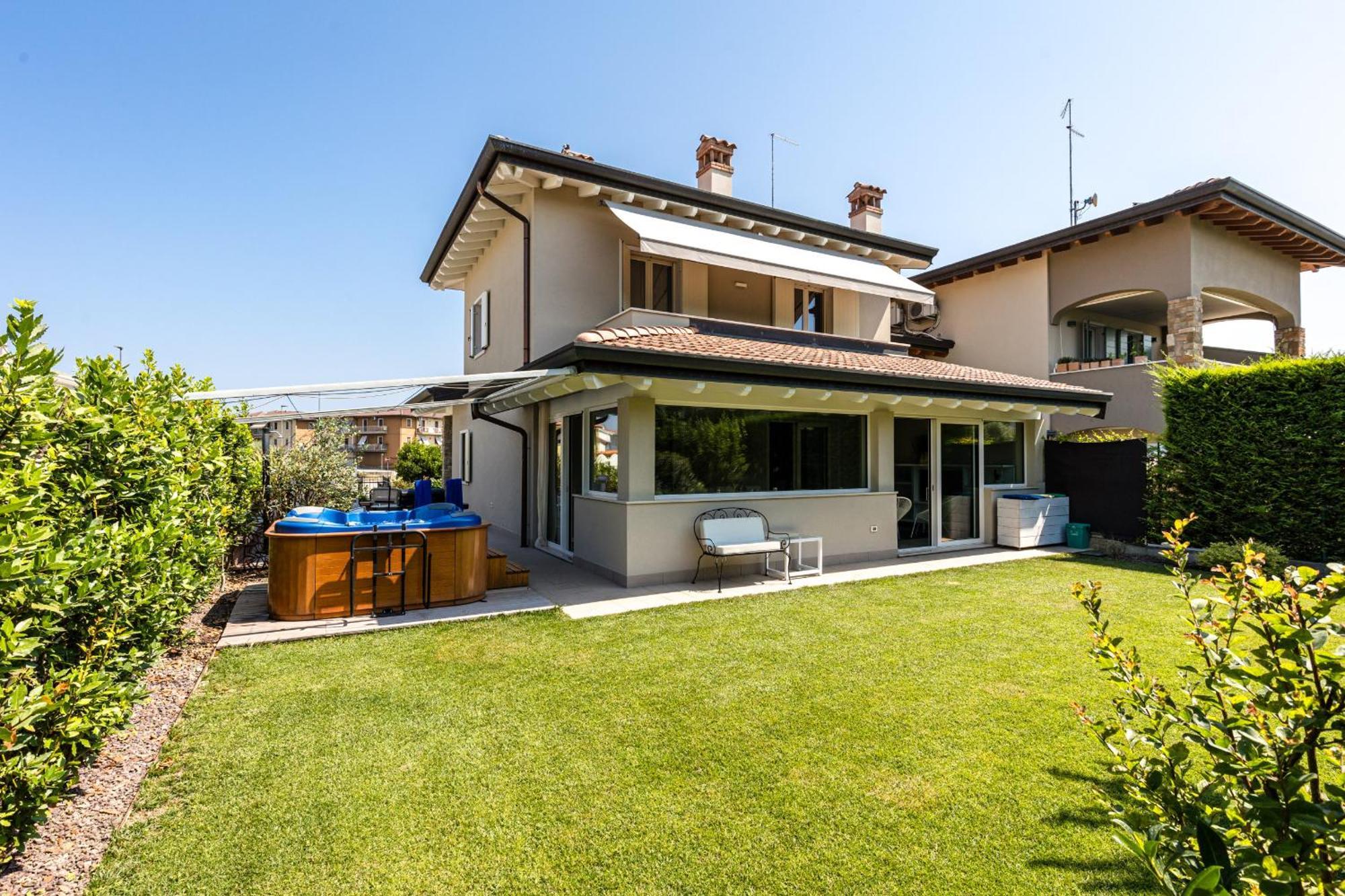 Villa Rita 佩斯基耶拉德加达 外观 照片